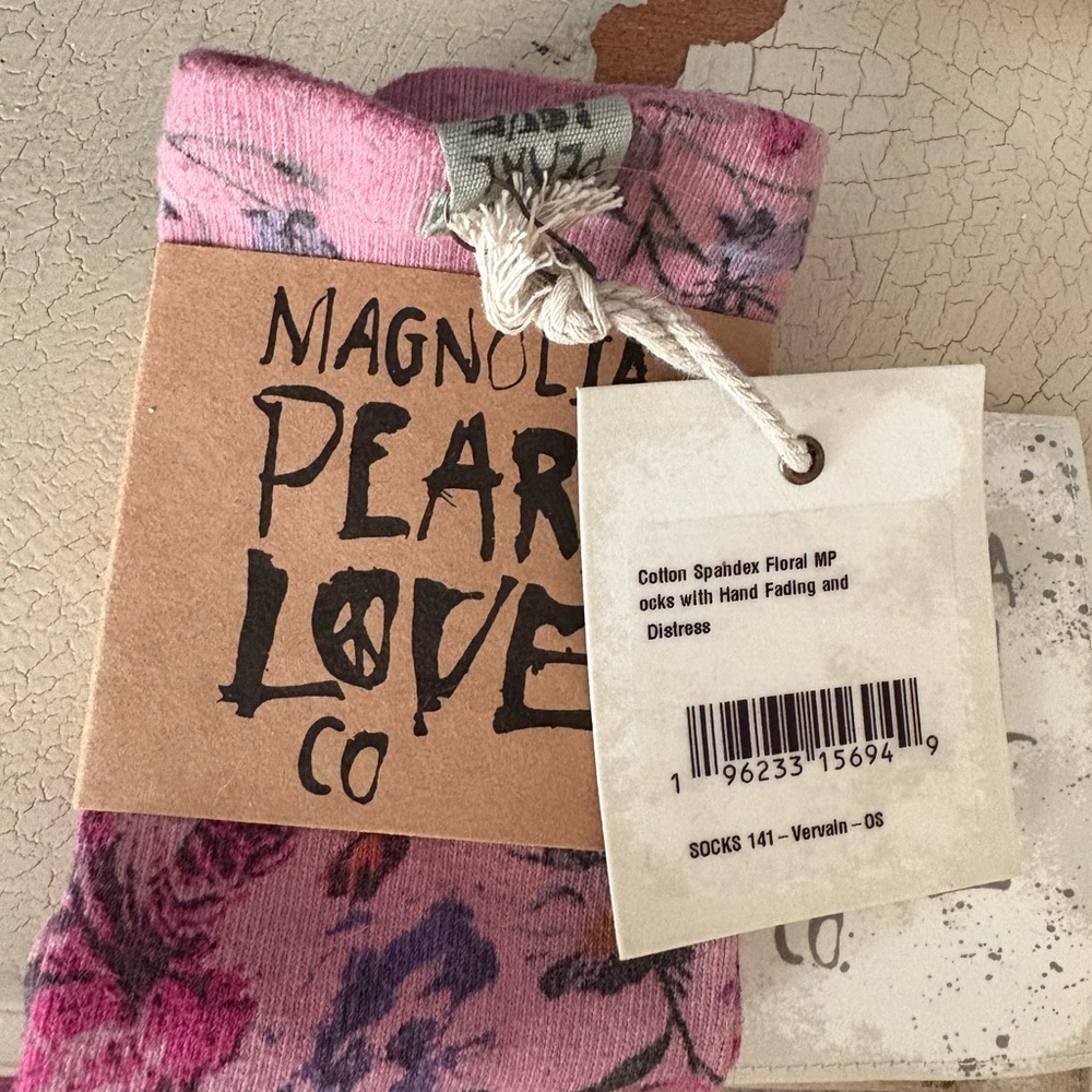 Magnolia Pearl Pink Floral Socks